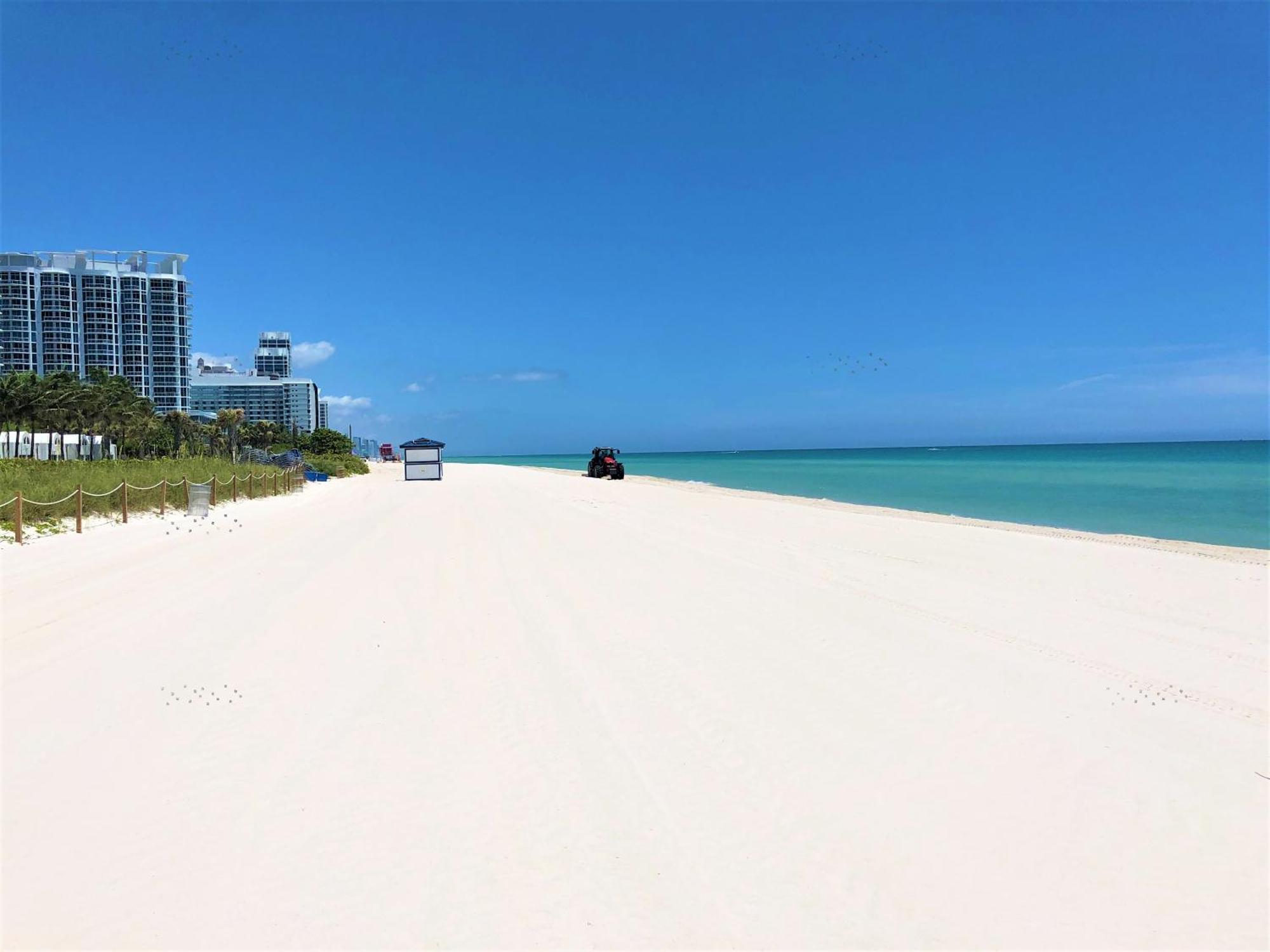 Ocean Front Units At Miami Beach Exterior photo