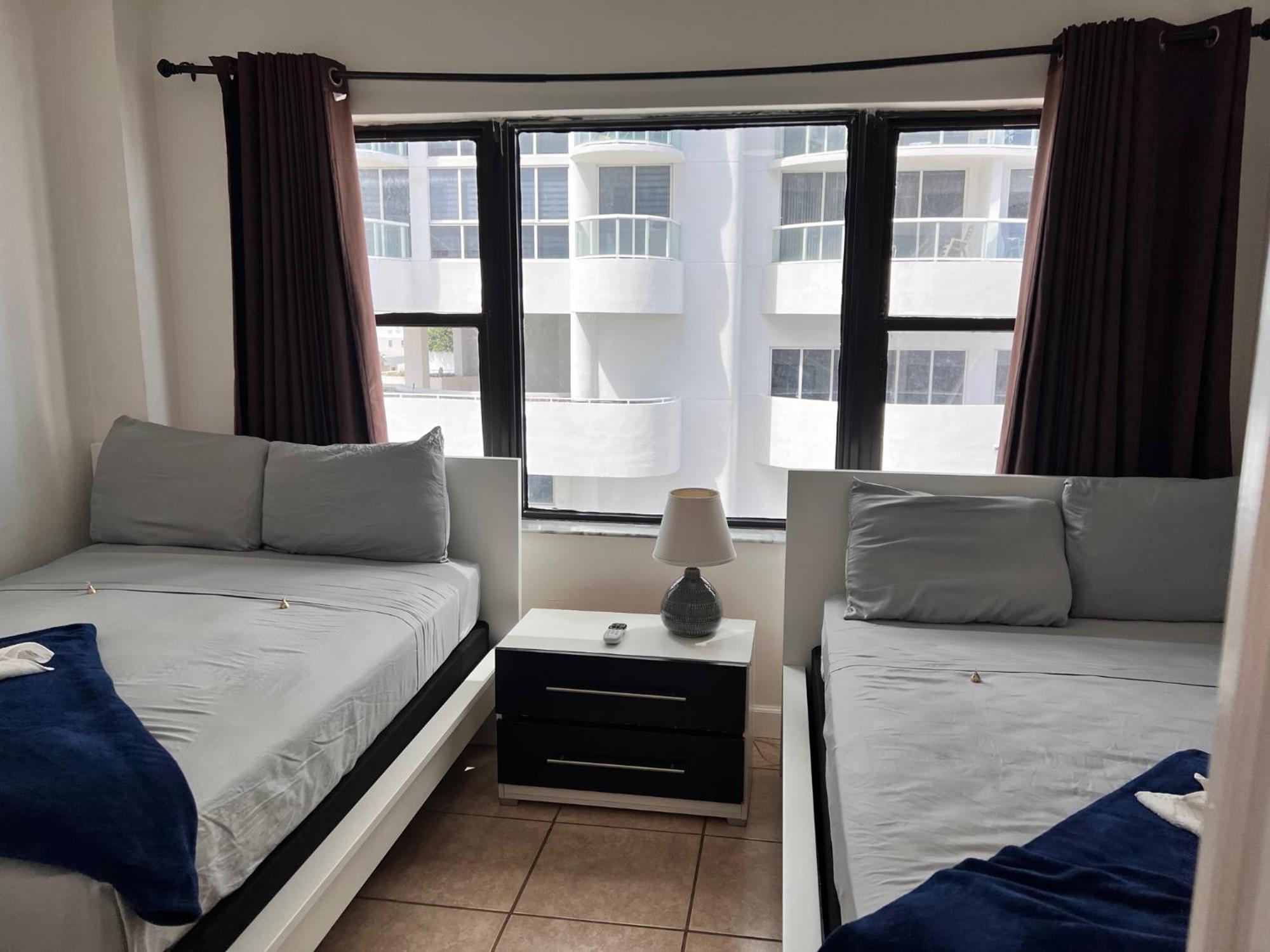 Ocean Front Units At Miami Beach Exterior photo